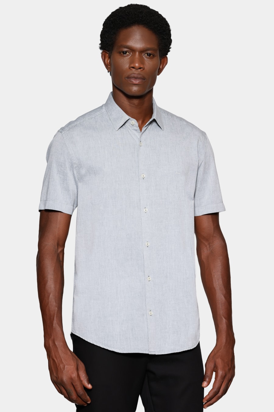 Camisa Manga Curta Slim em Algodao Willis Verde Escuro — foto 1 de 6