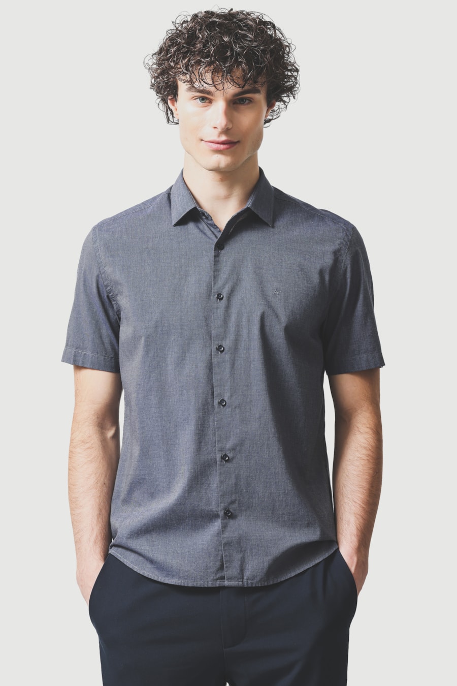 Camisa Manga Curta Slim Fil a Fil Antilia Marinho — foto 1 de 6