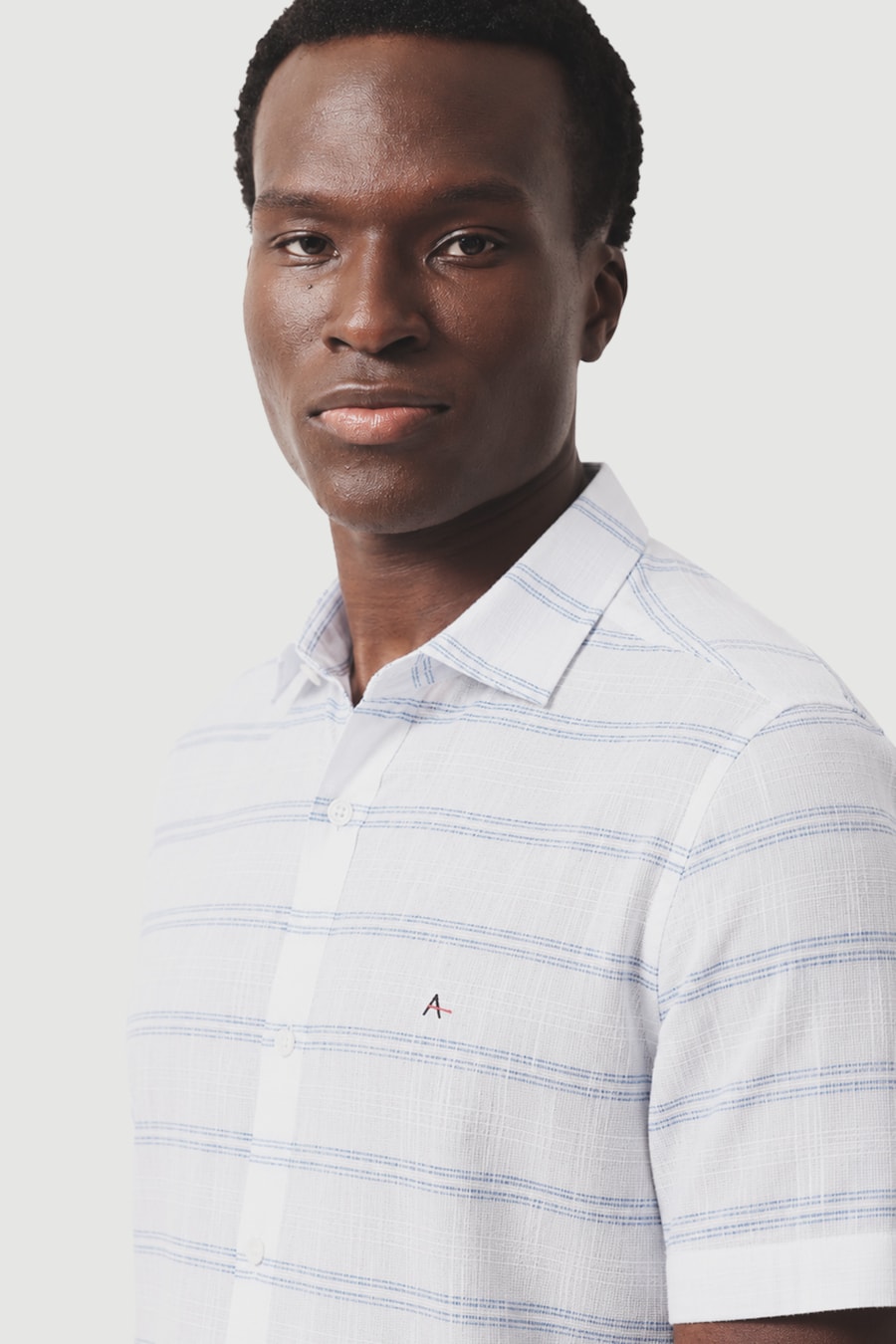 Camisa Manga Curta Slim Flamê Listrado Branco Com Azul — foto 3 de 5