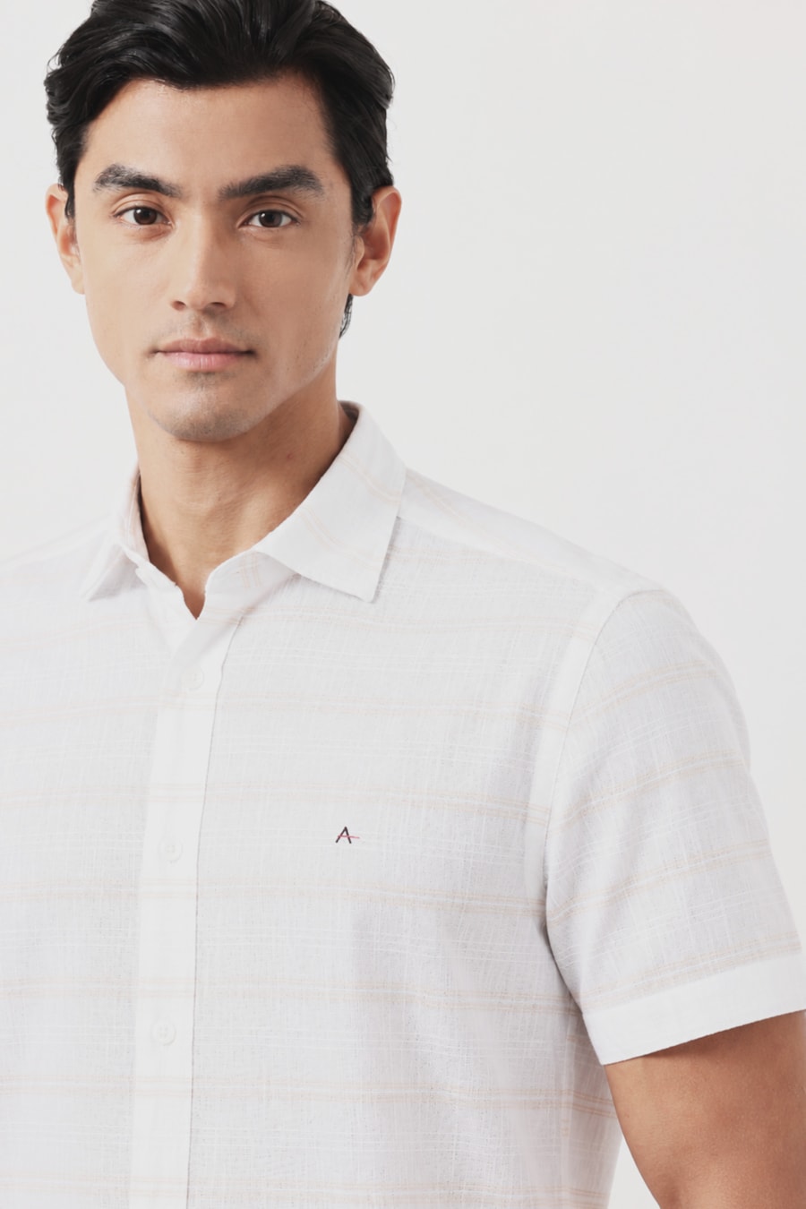 Camisa Manga Curta Slim Flamê Listrado Branco Com Cáqui — foto 3 de 5