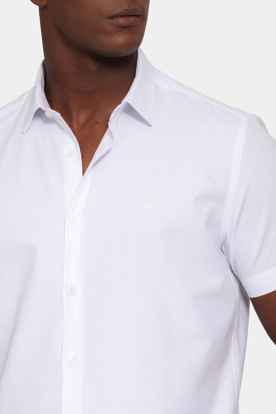 Camisa Manga Curta Slim Flame Soft Branco — foto 4 de 7