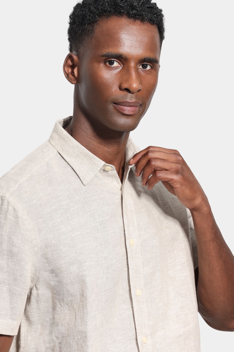 Camisa Manga Curta Slim Linho Malta Natural — foto 2 de 6