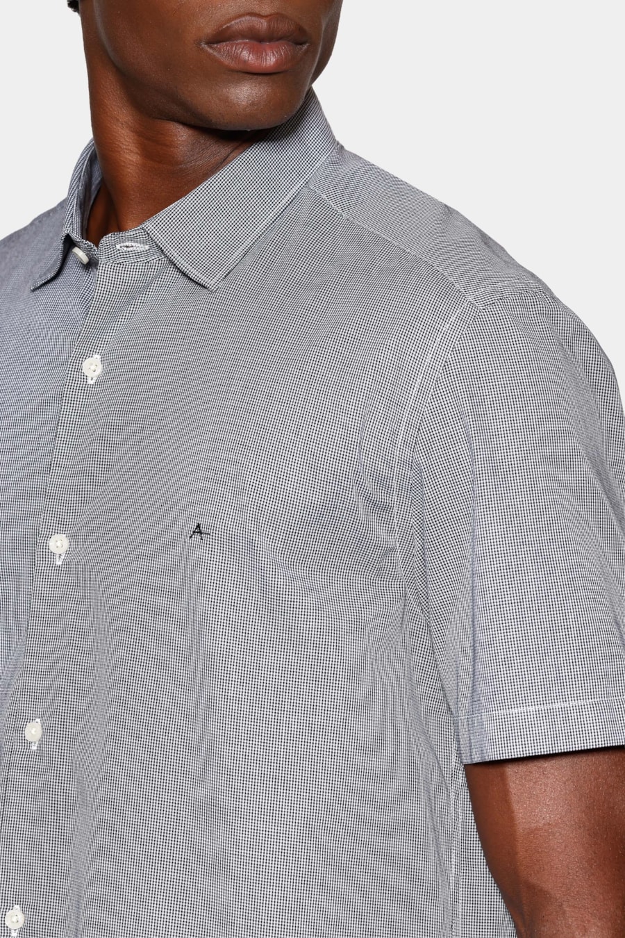 Camisa Manga Curta Slim Micro Xadrez Preto/Branco — foto 3 de 6