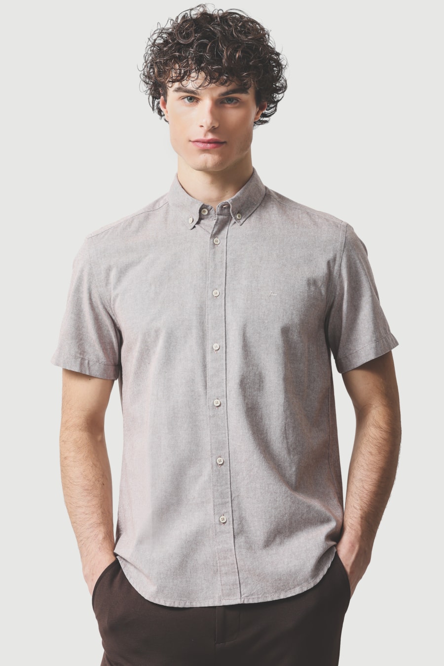 Camisa Manga Curta Slim Oxford Castor — foto 1 de 6