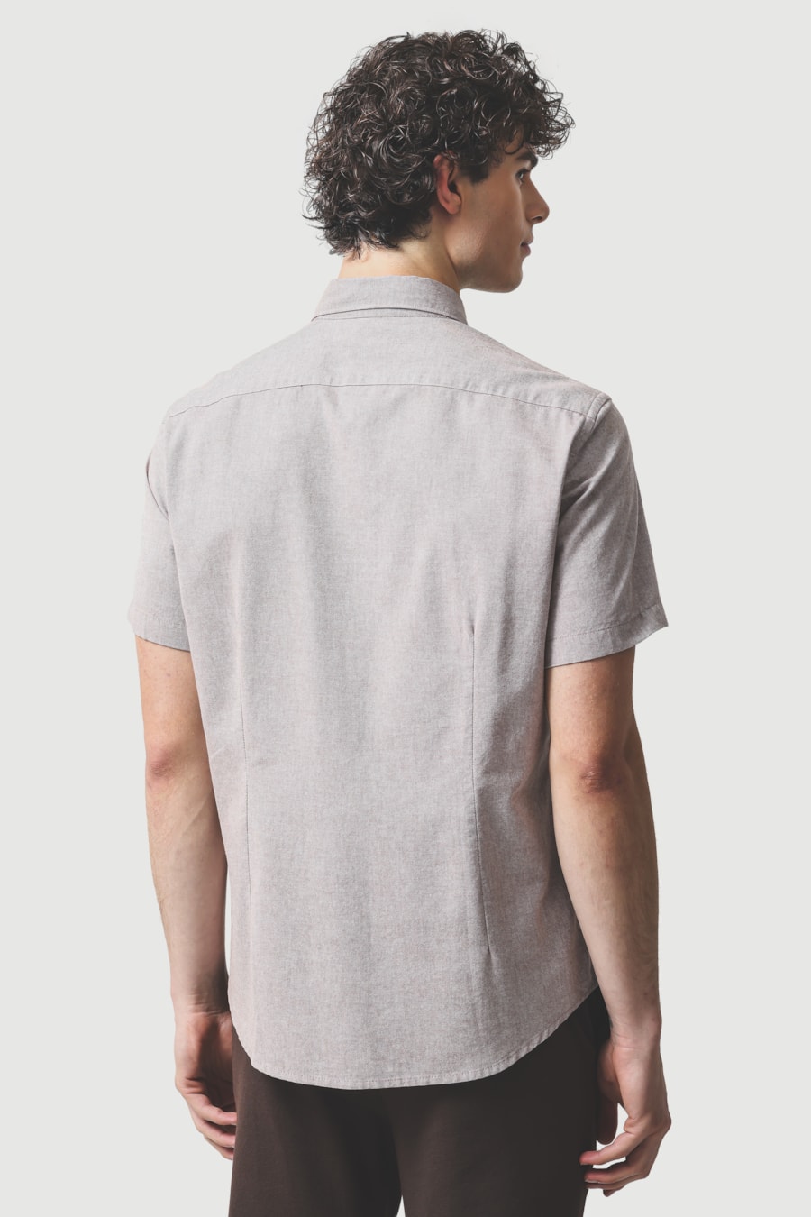 Camisa Manga Curta Slim Oxford Castor — foto 4 de 6