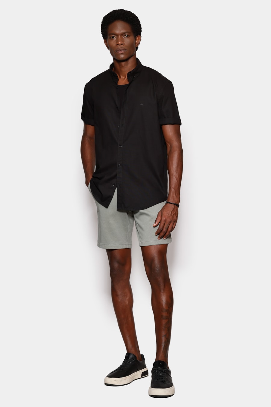 Camisa Manga Curta Slim Oxford Planalto Preto — foto 2 de 6