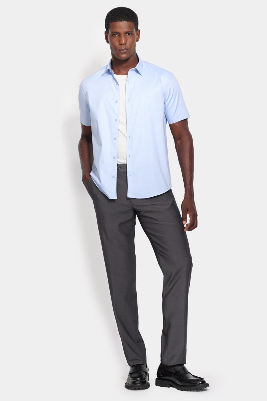 Camisa Manga Curta Slim Pinpoint Span Azul Claro — foto 2 de 6
