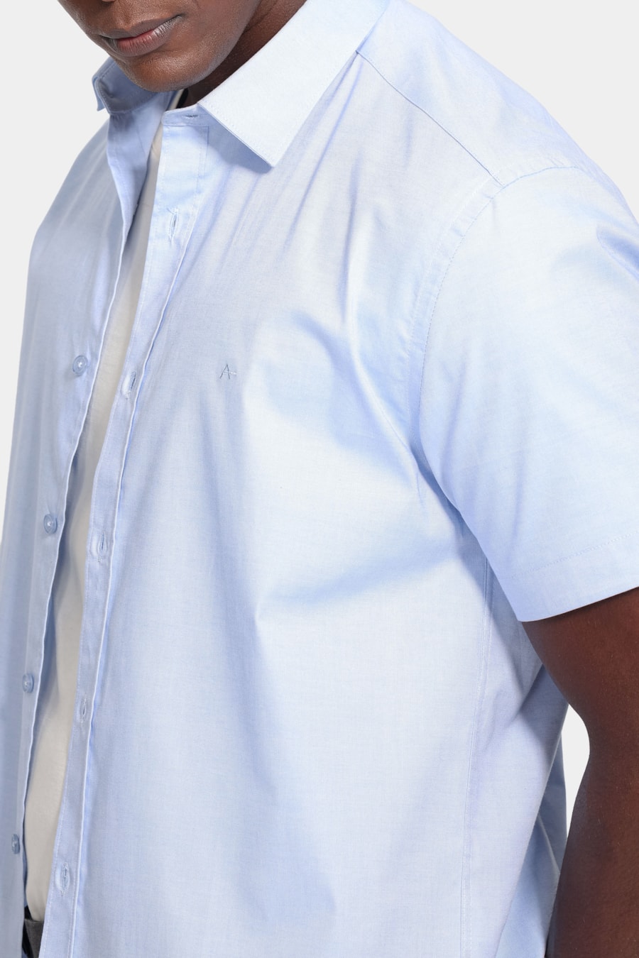 Camisa Manga Curta Slim Pinpoint Span Azul Claro — foto 3 de 6