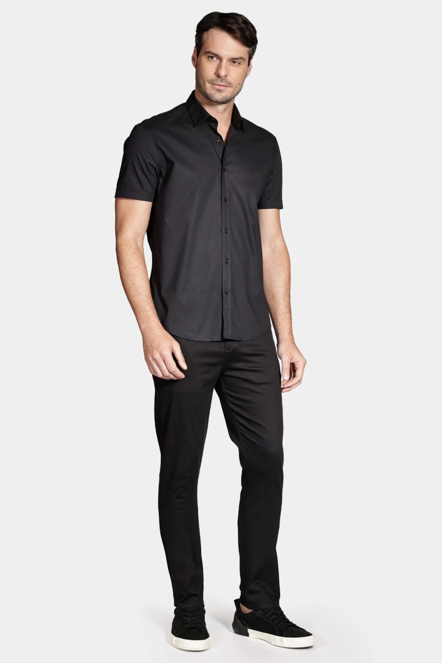 Camisa Manga Curta Slim Tricoline Stretch Liso Preto — foto 2 de 6