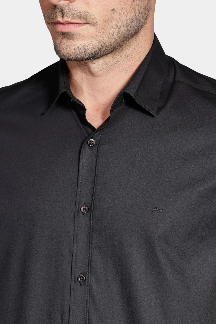 Camisa Manga Curta Slim Tricoline Stretch Liso Preto — foto 3 de 6