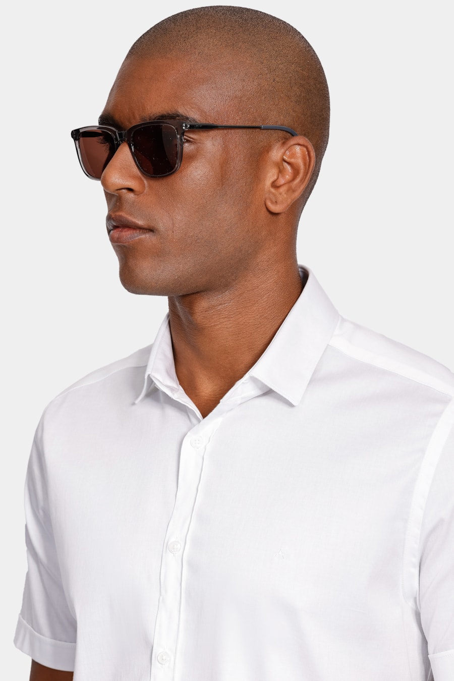 Camisa Manga Curta Super Slim Cetim Com Elastano Branco — foto 3 de 5