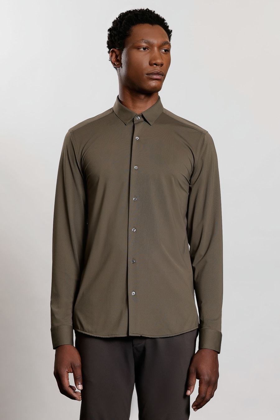 Camisa Manga Longa Bold Everyday Verde Militar — foto 1 de 5