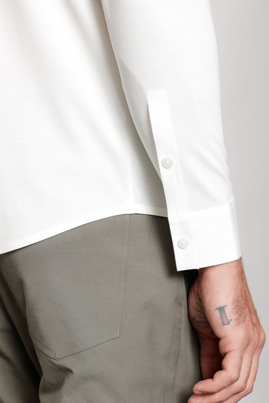 Camisa Manga Longa Bonded Toque de Seda Off White — foto 4 de 6