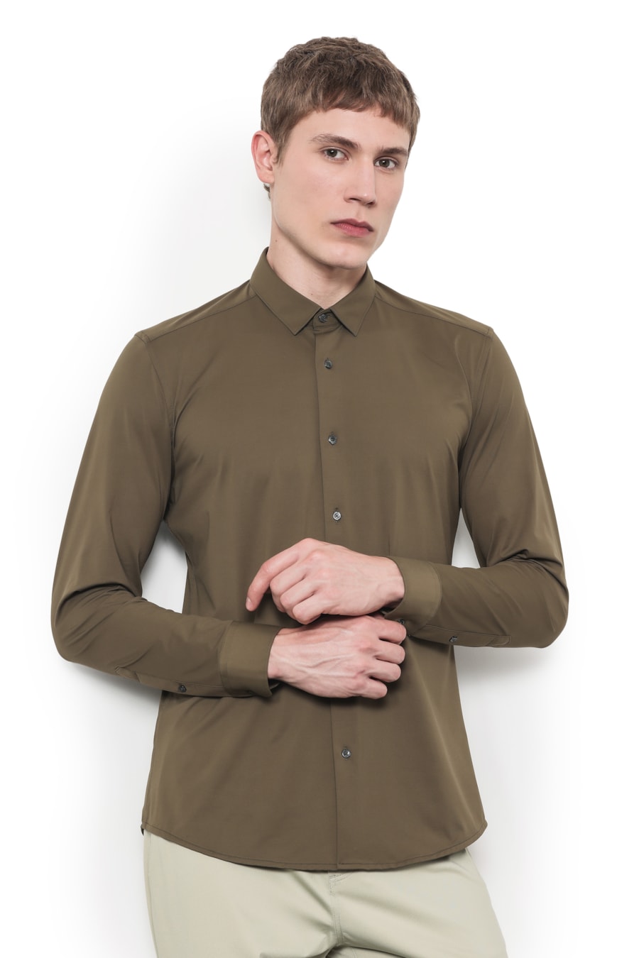 Camisa Manga Longa Classic Everyday Verde Militar — foto 1 de 6