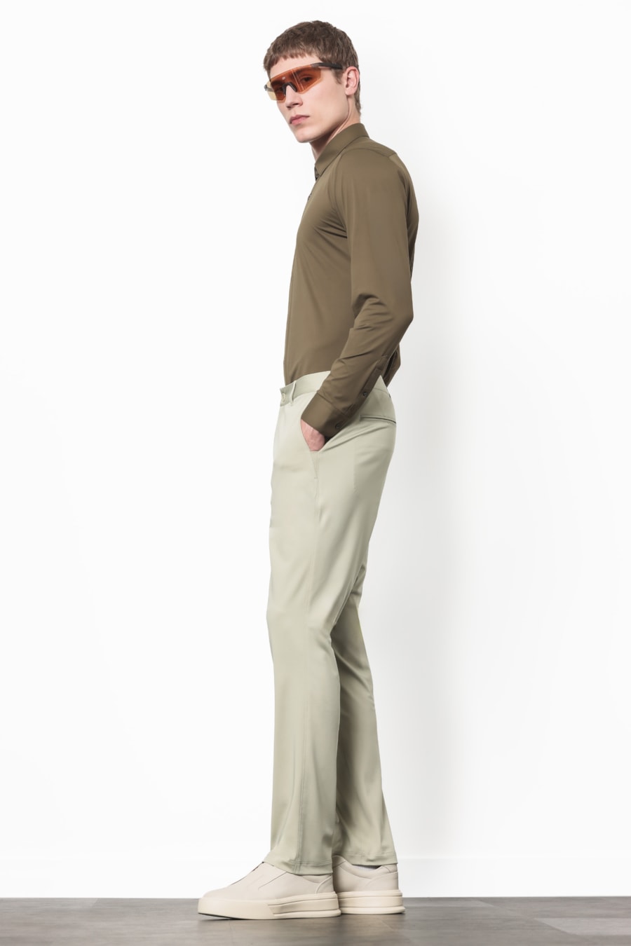 Camisa Manga Longa Classic Everyday Verde Militar — foto 2 de 6