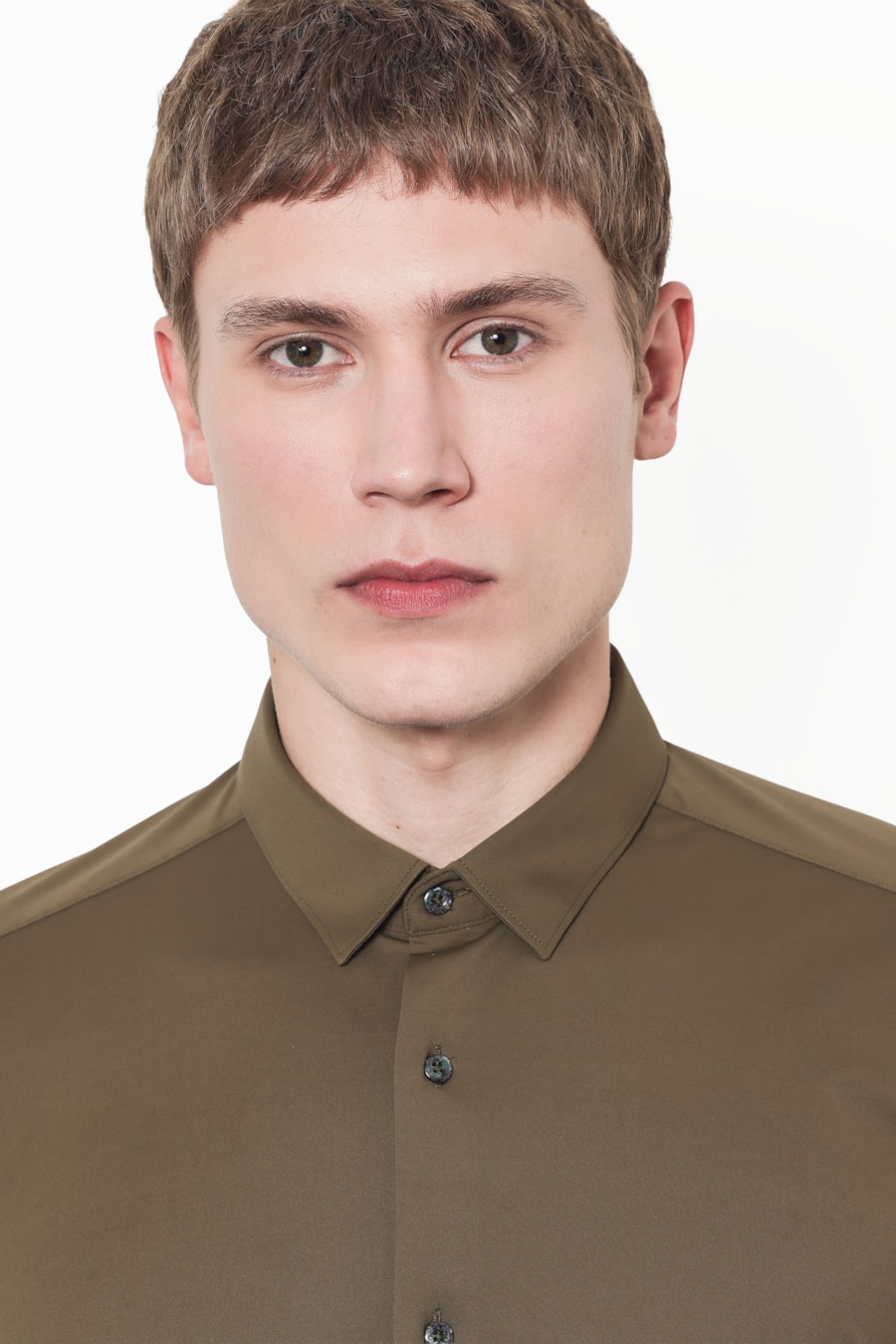 Camisa Manga Longa Classic Everyday Verde Militar — foto 3 de 6
