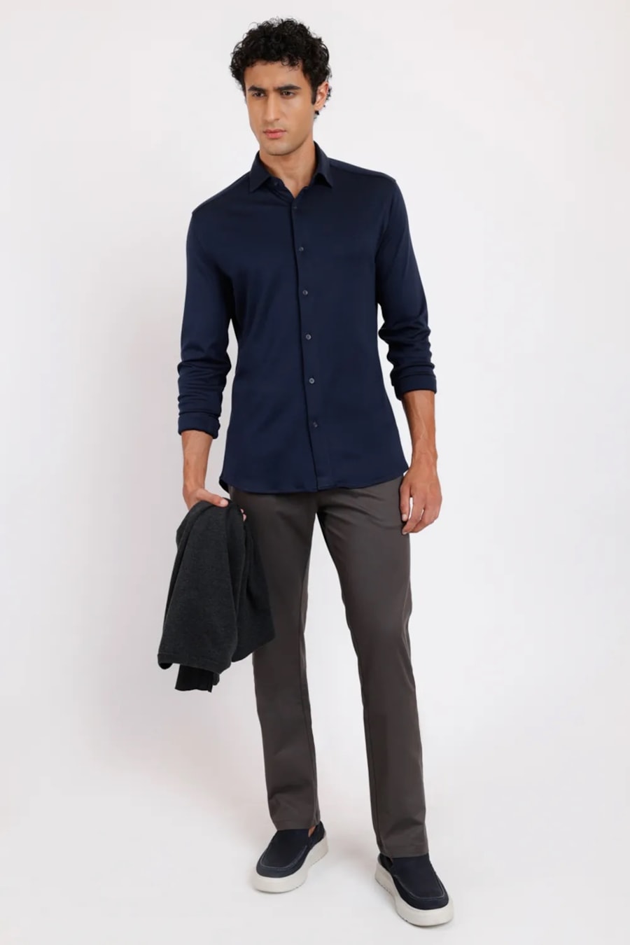 Camisa Manga Longa Cosmo Slim em Algodão Supima Marinho — foto 2 de 6