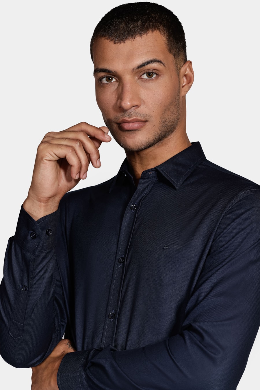 Camisa Manga Longa Cosmo Slim Stretch Maquinetada Lisa Marinho — foto 3 de 5