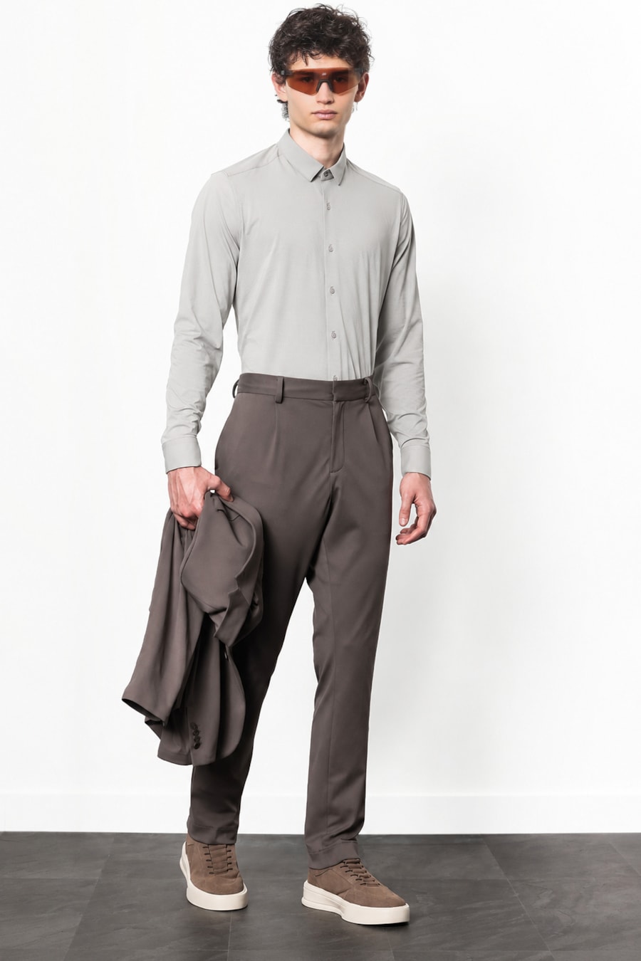 Camisa Manga Longa Easy Iron Cinza Claro — foto 2 de 4