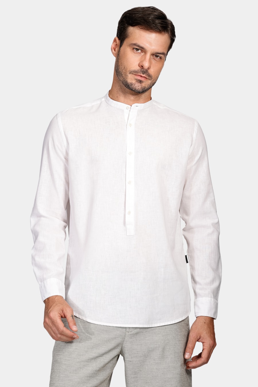 Camisa Manga Longa Move Regular Gola Padre em Linho Algodão Branco — foto 1 de 5