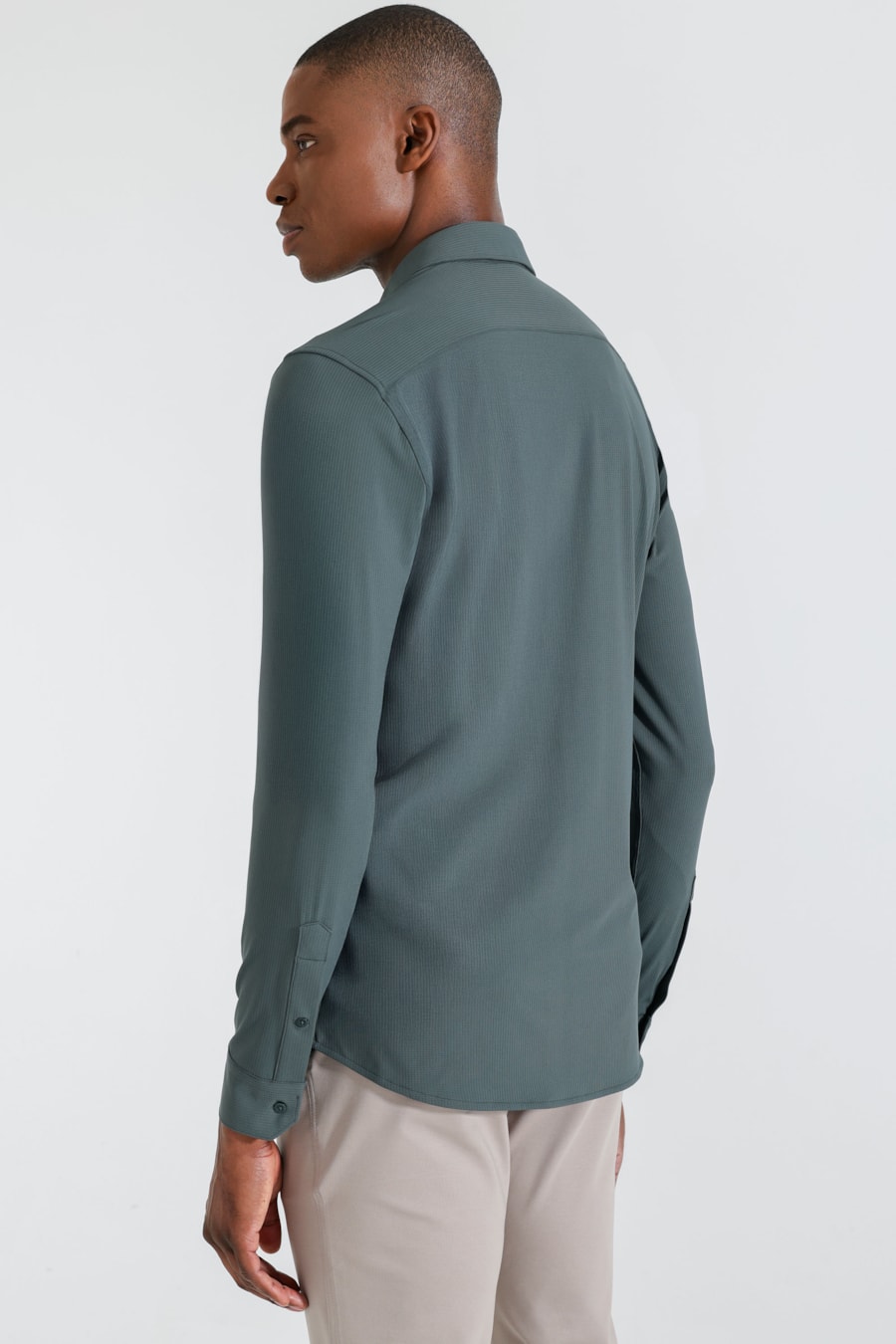 Camisa Manga Longa New Bold Verde Garrafa — foto 4 de 5