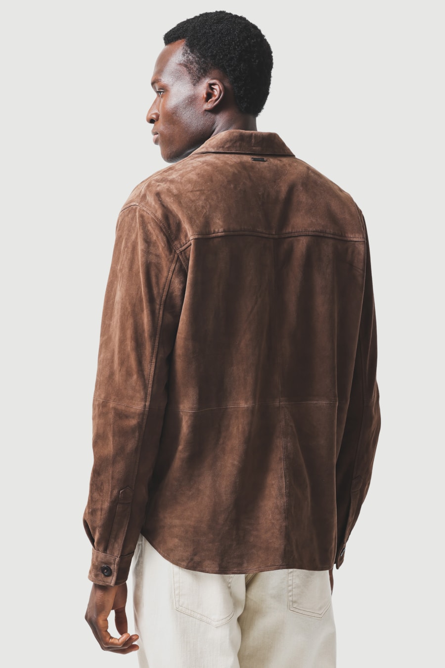 Camisa Manga Longa Overshirt Suede Caqui — foto 6 de 7