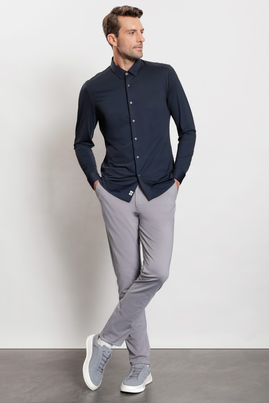 Camisa Manga Longa Oxford Breeze Azul Marinho — foto 2 de 5