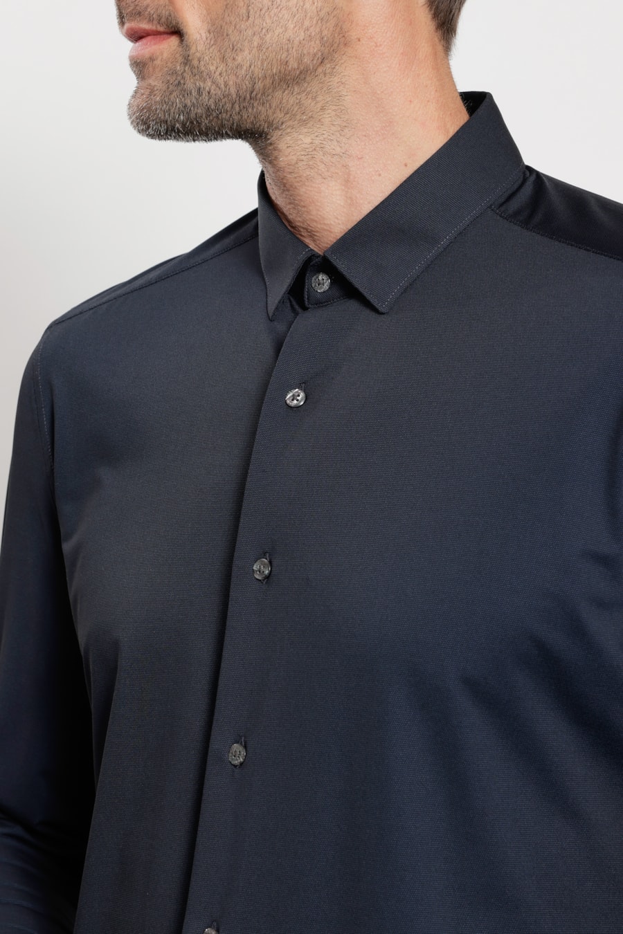 Camisa Manga Longa Oxford Breeze Azul Marinho — foto 3 de 5