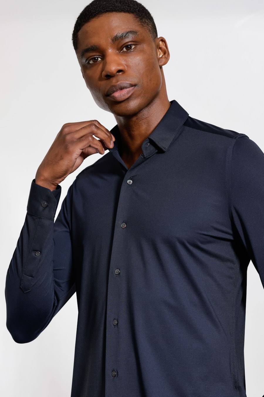 Camisa Manga Longa Oxford Breeze Marinho — foto 3 de 5