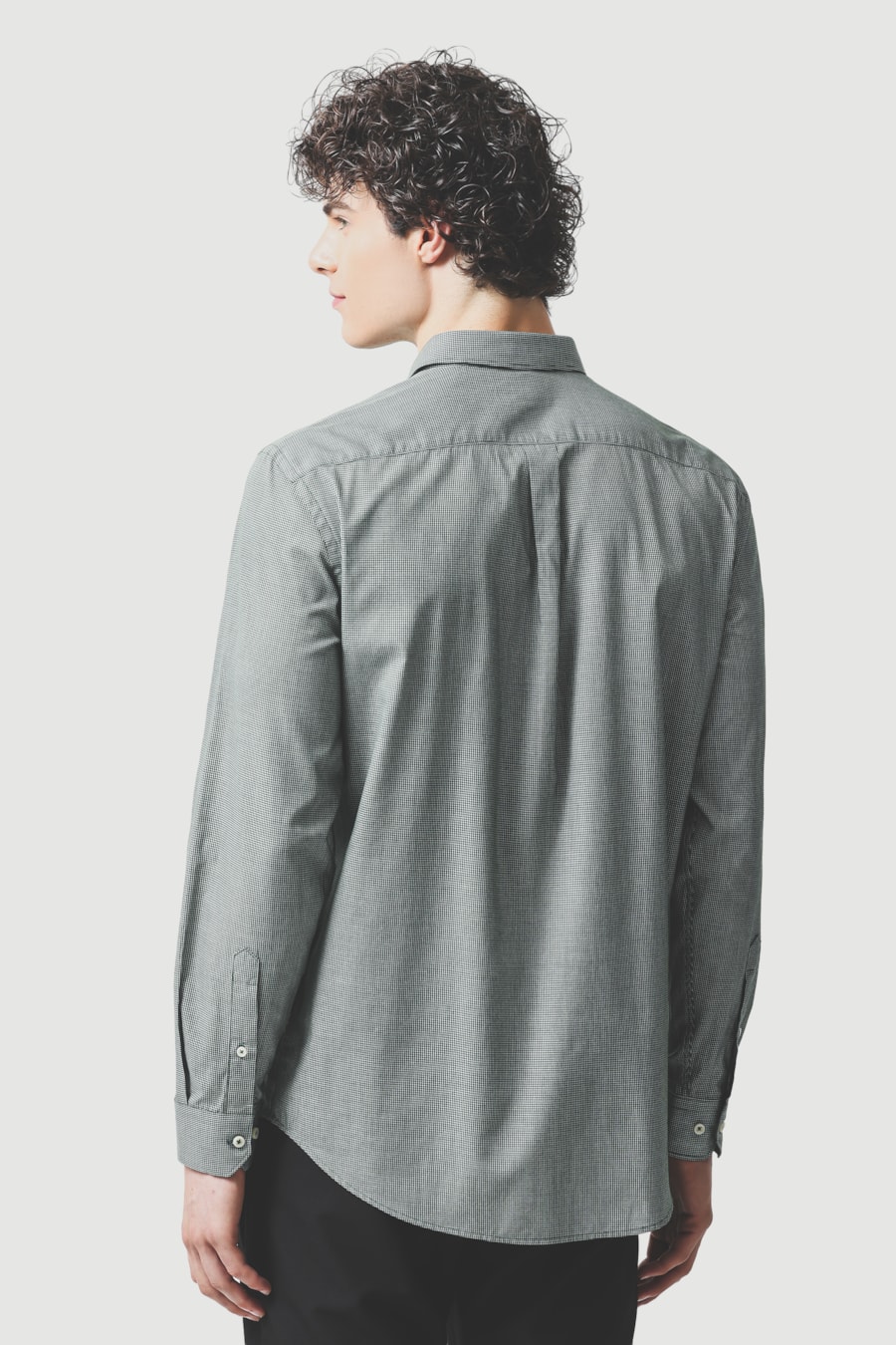 Camisa Manga Longa Regular Algodão Micro Xadrez Verde Escuro C/ Branco — foto 4 de 6
