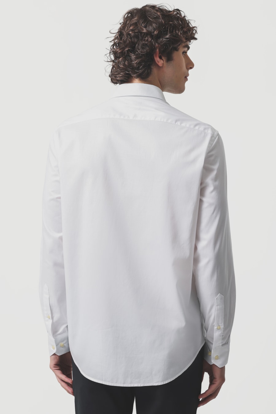 Camisa Manga Longa Regular Algodão Pima Liso Branco — foto 4 de 6