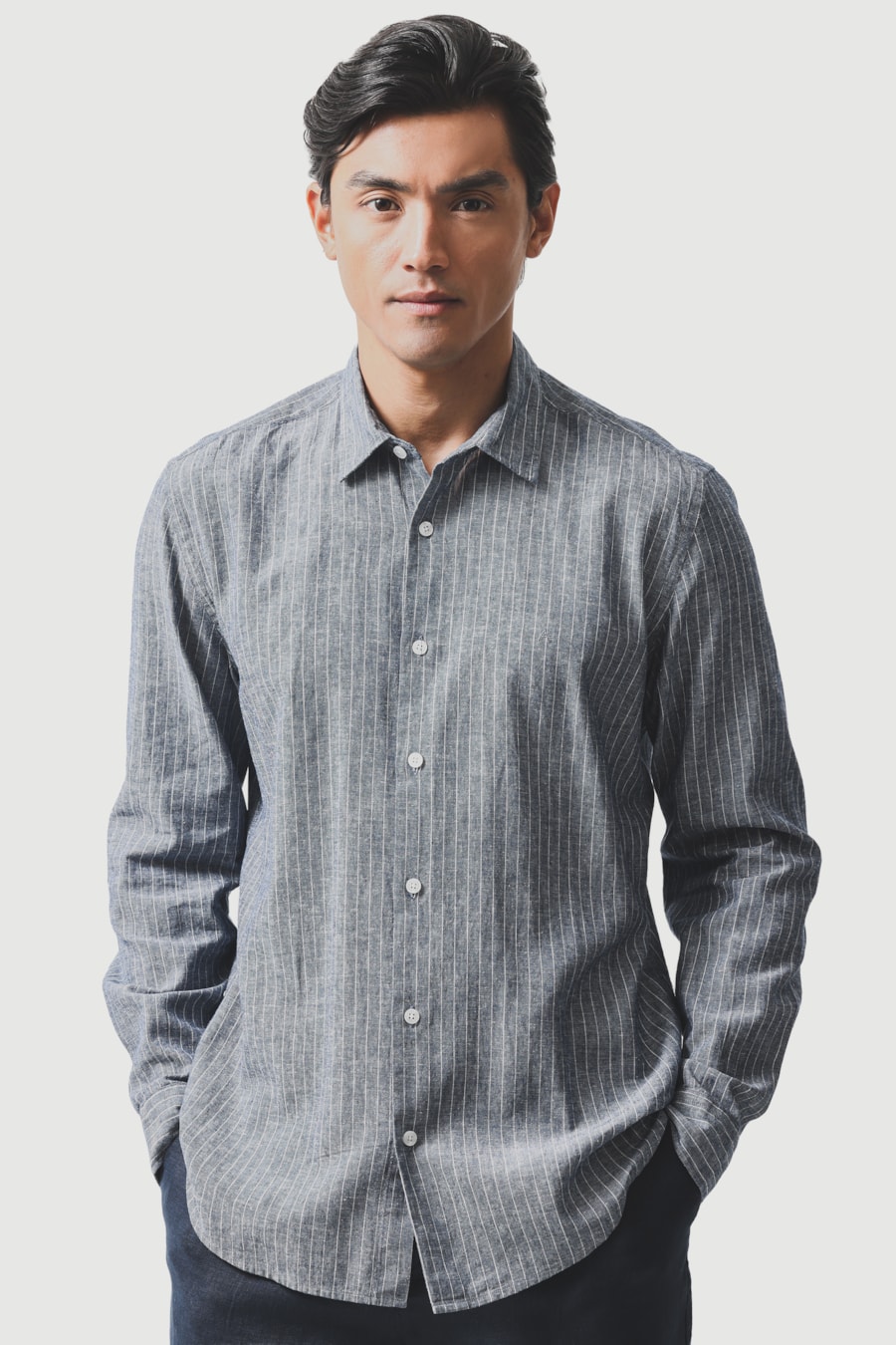 Camisa Manga Longa Regular Linho Algodão Listrado Marinho/Branco — foto 1 de 6