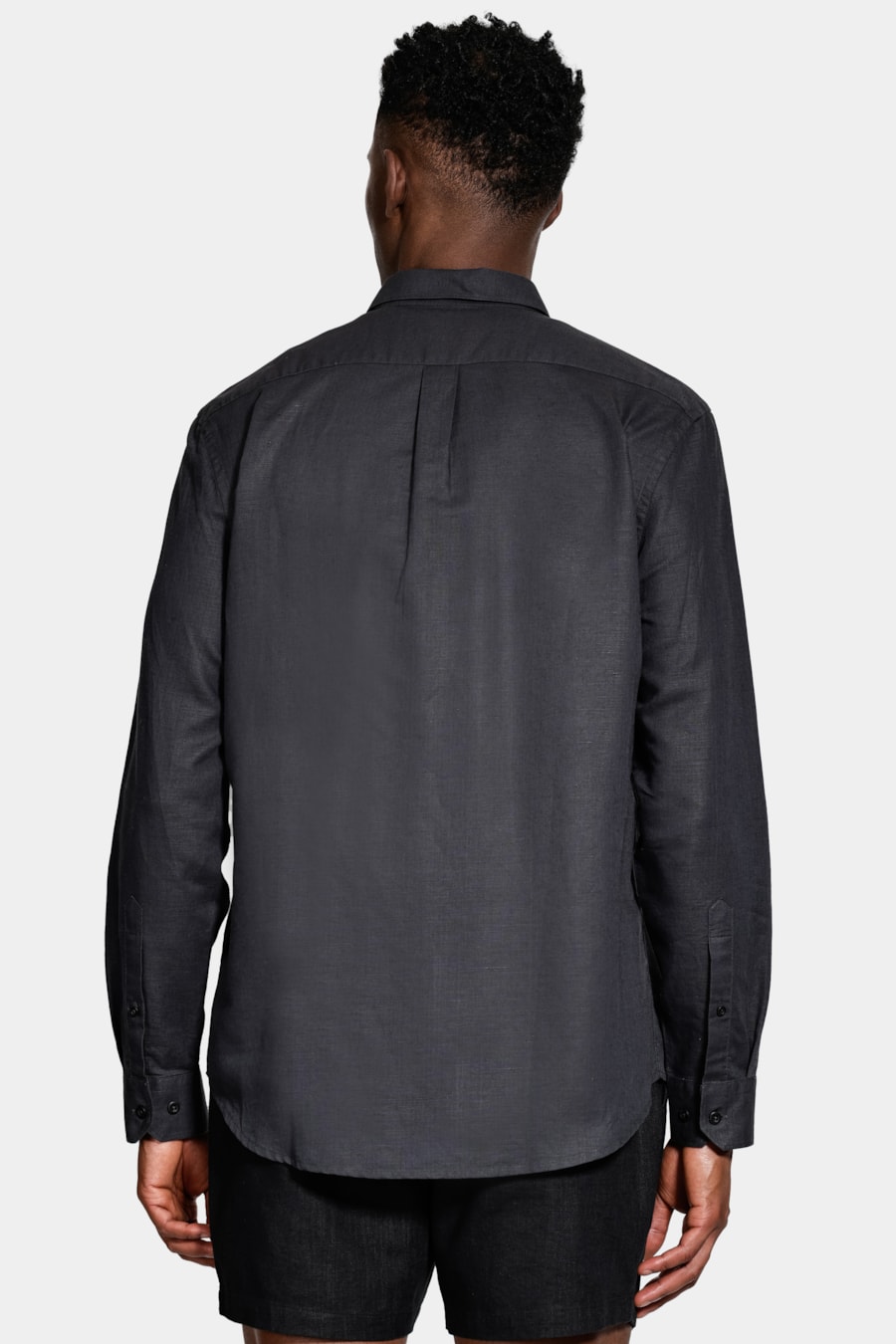 Camisa Manga Longa Regular Linho Preto — foto 4 de 6