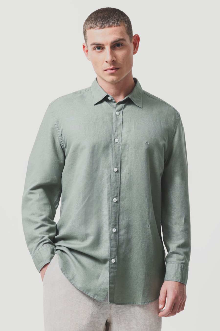 Camisa Manga Longa Regular Linho Verde Folha — foto 1 de 8
