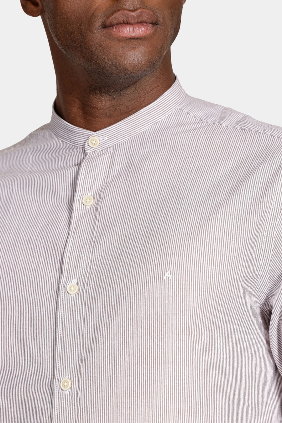 Camisa Manga Longa Regular Listrada Off Whitw C/ Caqui — foto 3 de 5