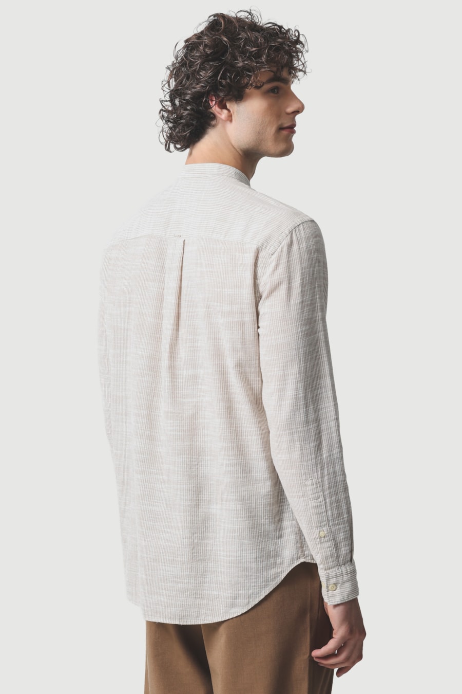 Camisa Manga Longa Regular Mandarin Flame Listrada Caqui / Branco — foto 4 de 6