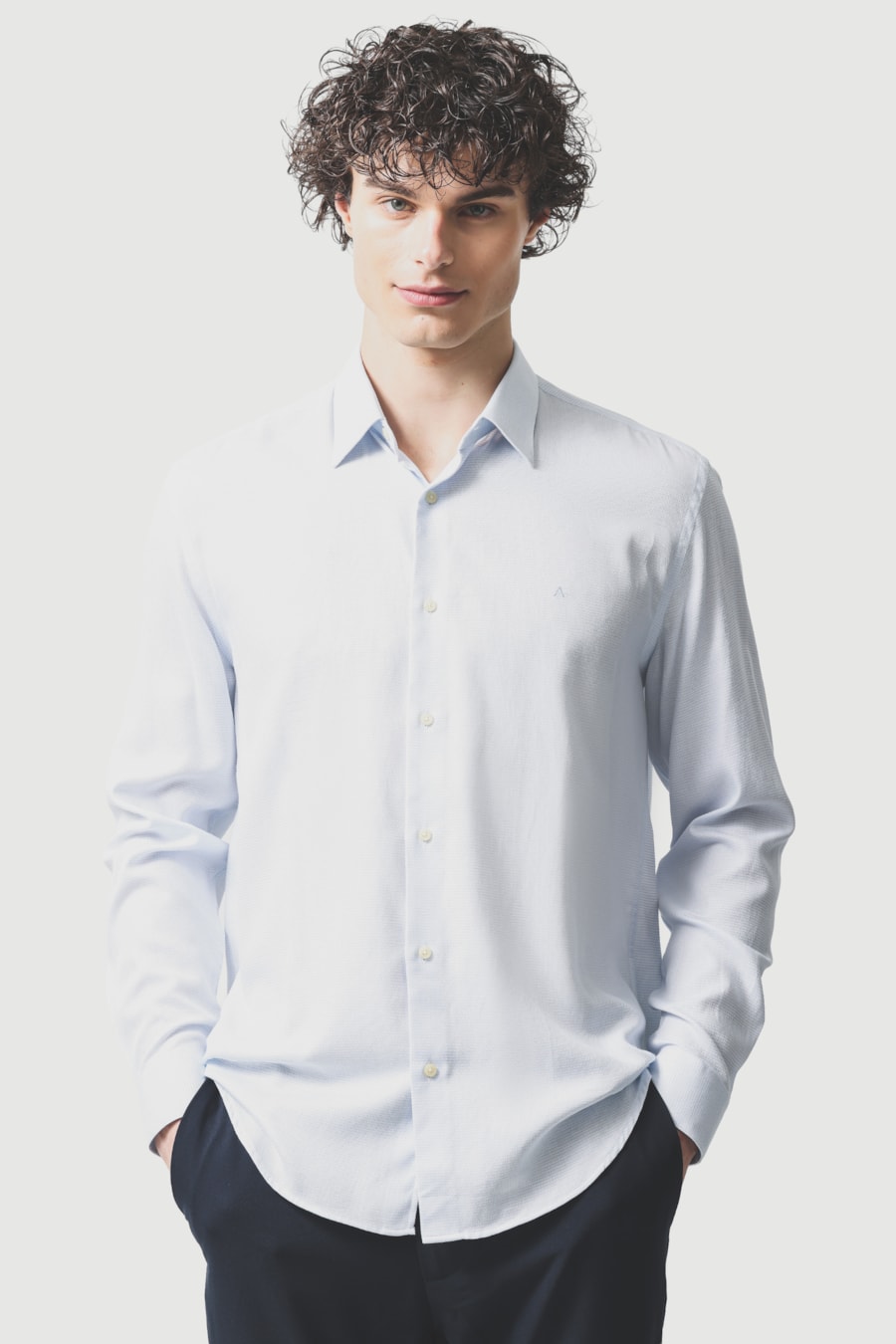 Camisa Manga Longa Regular Maquinetada Branco C/Azul Claro — foto 1 de 5