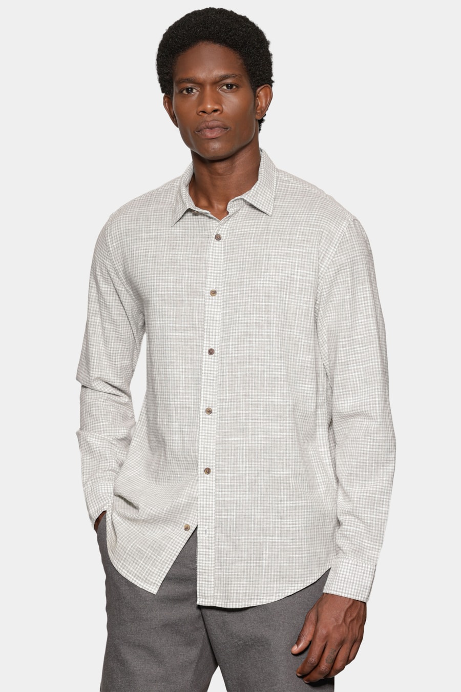 Camisa Manga Longa Regular Mini Xadrez Mescla Branco C/Cinza — foto 1 de 6