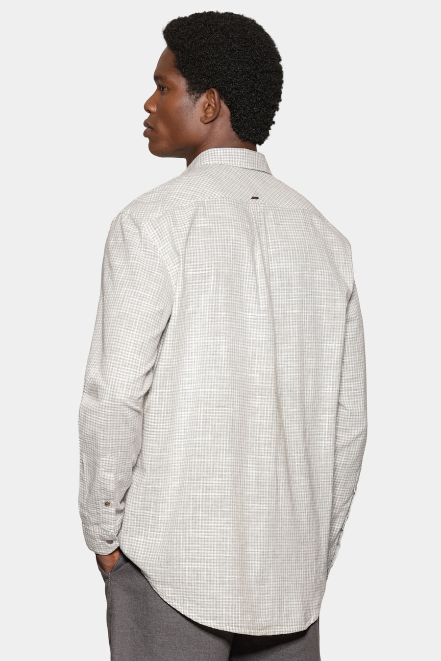 Camisa Manga Longa Regular Mini Xadrez Mescla Branco C/Cinza — foto 4 de 6