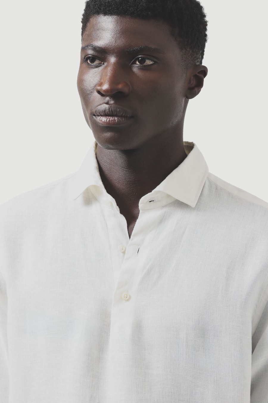 Camisa Manga Longa Regular Puro Linho Off White — foto 3 de 6