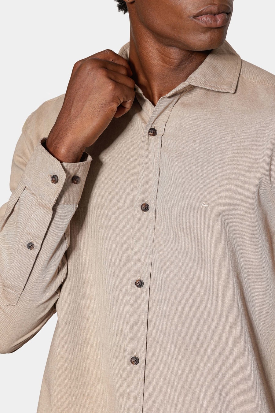 Camisa Manga Longa Regular Sarja Flat Caqui — foto 3 de 6