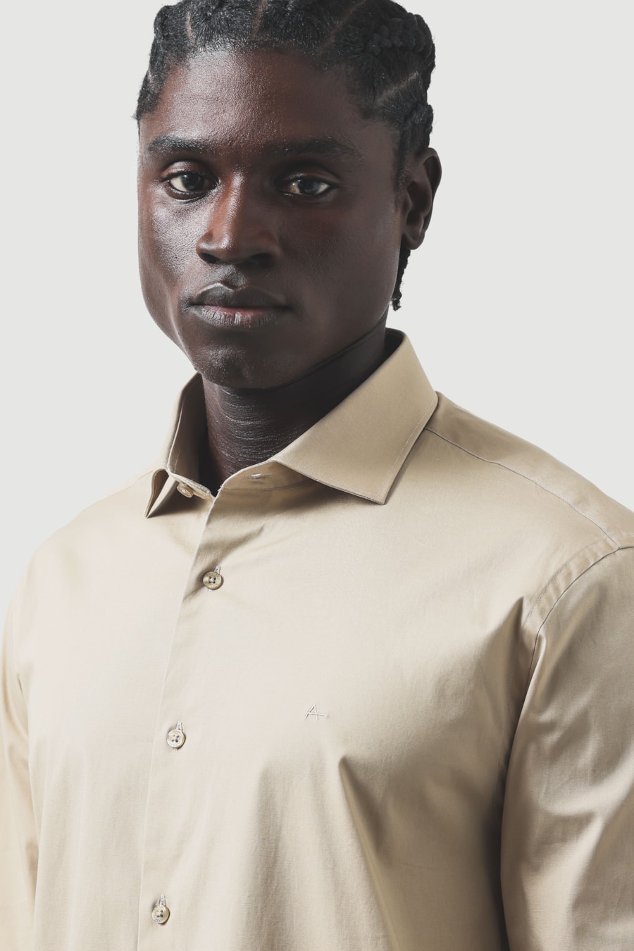 Camisa Manga Longa Regular Stretch Liso Areia — foto 3 de 7