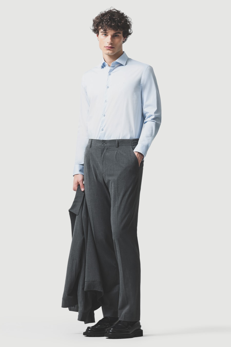 Camisa Manga Longa Regular Stretch Liso Azul Claro — foto 2 de 8