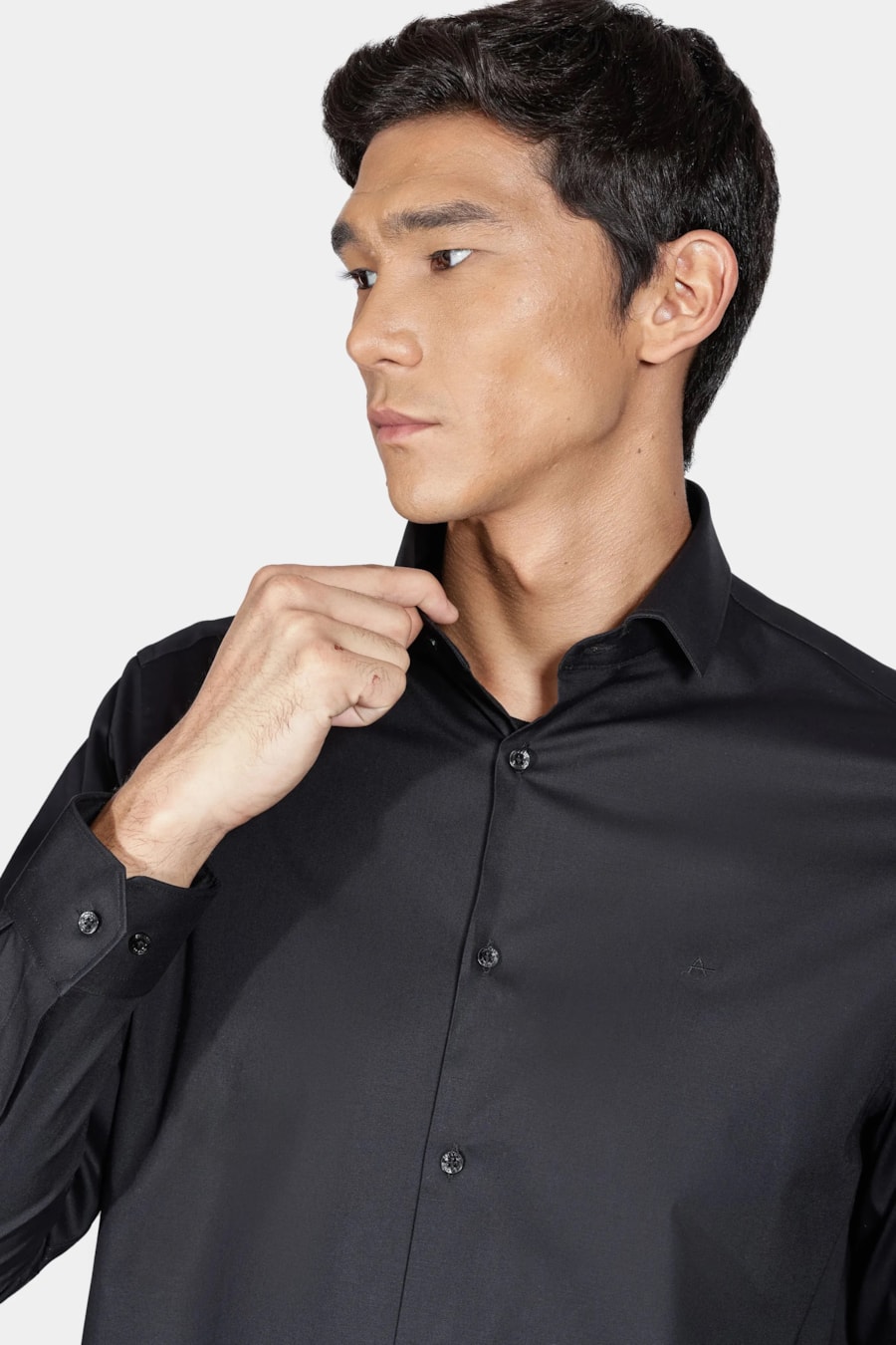 Camisa Manga Longa Regular Stretch Liso Preto — foto 3 de 5