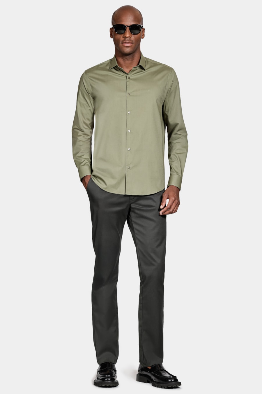 Camisa Manga Longa Regular Stretch Liso Verde Folha — foto 2 de 6