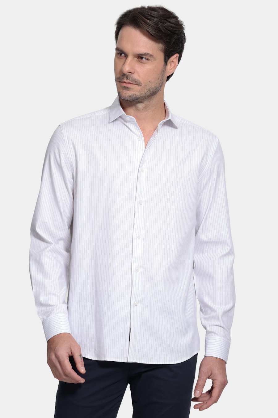 Camisa Manga Longa Regular Tricoline Listrado Branco C/Vermelho — foto 1 de 6