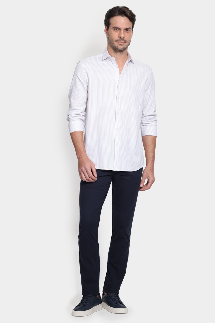 Camisa Manga Longa Regular Tricoline Xadrez Branco C/Vermelho — foto 2 de 6