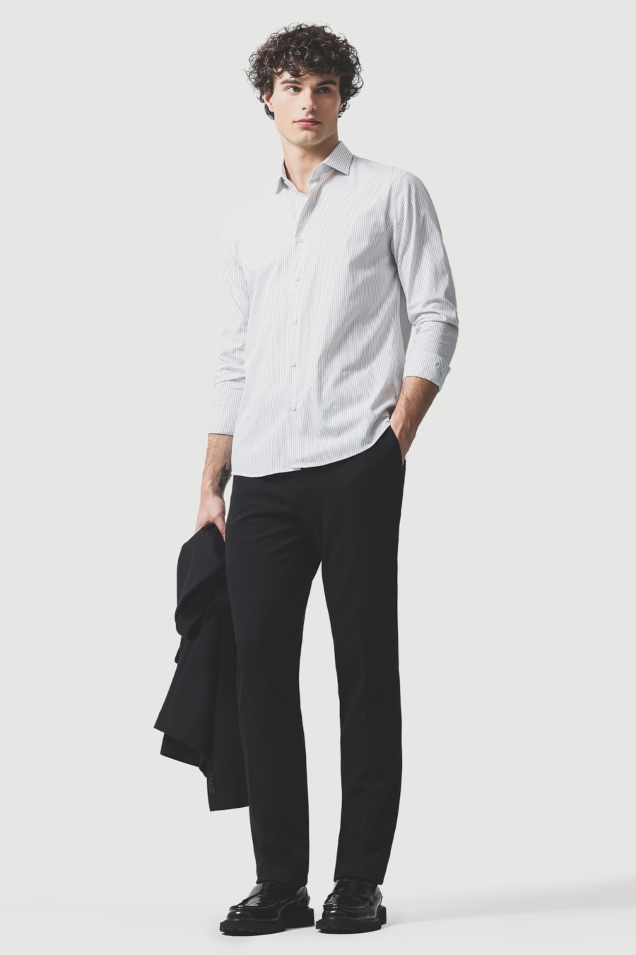 Camisa Manga Longa Slim Algodao Listrada Branco C/ Preto — foto 2 de 6