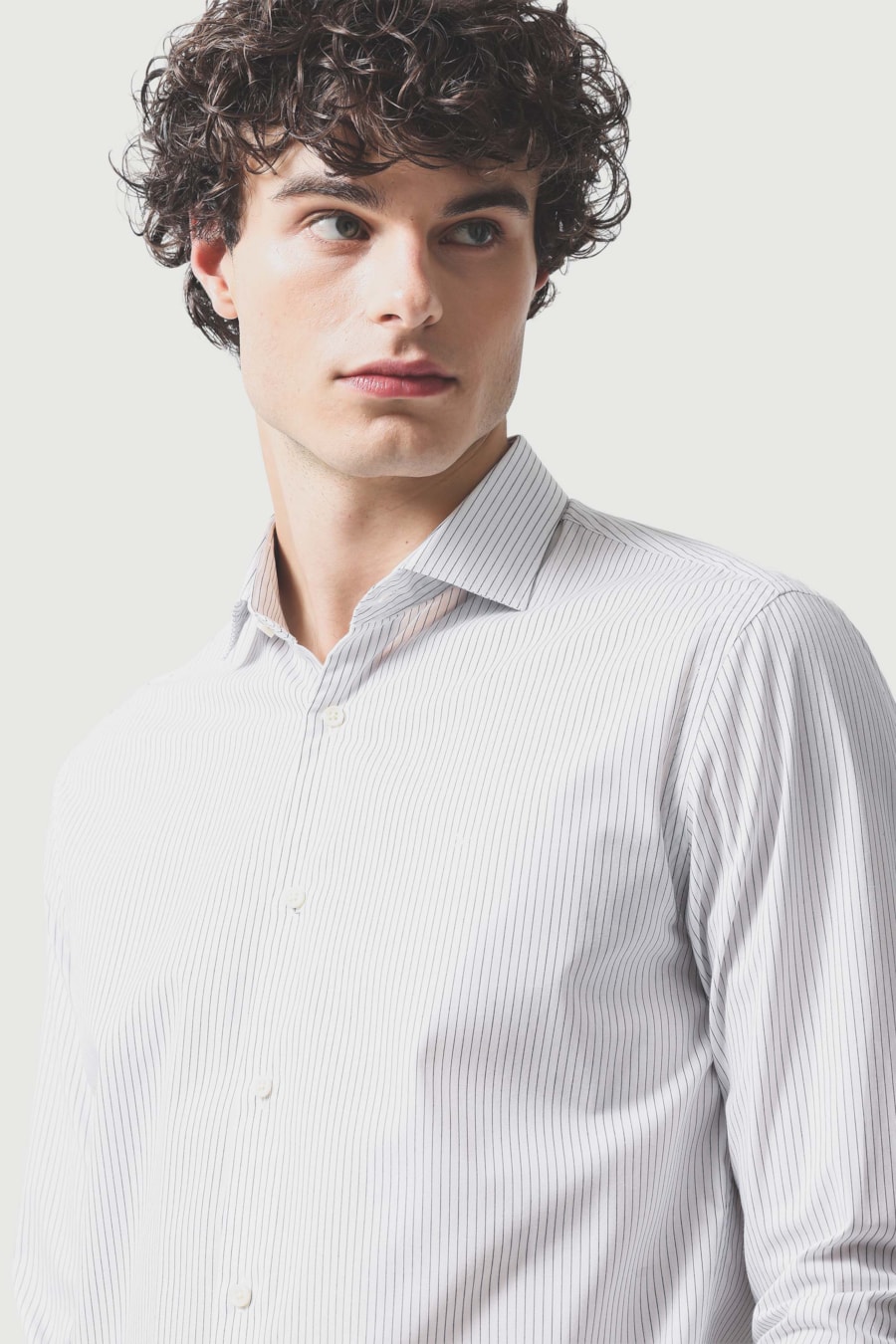 Camisa Manga Longa Slim Algodao Listrada Branco C/ Preto — foto 3 de 6