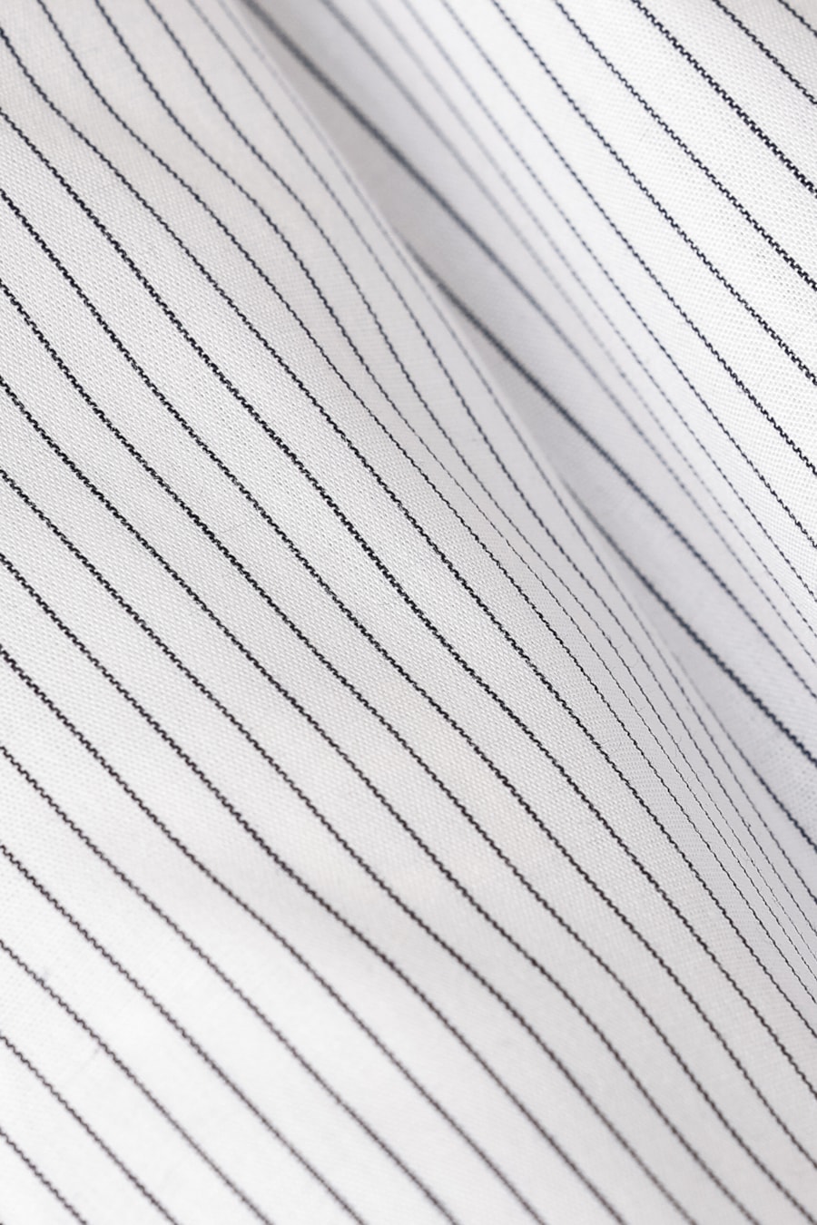 Camisa Manga Longa Slim Algodao Listrada Branco C/ Preto — foto 6 de 6